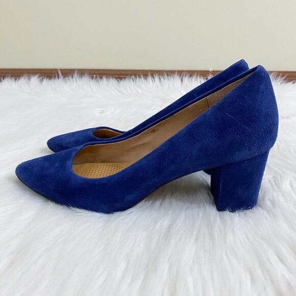 NWOB Corso Como Navy Blue Suede Pointy Toe Block Heel Pumps Women's US Size 6 - Picture 2 of 8